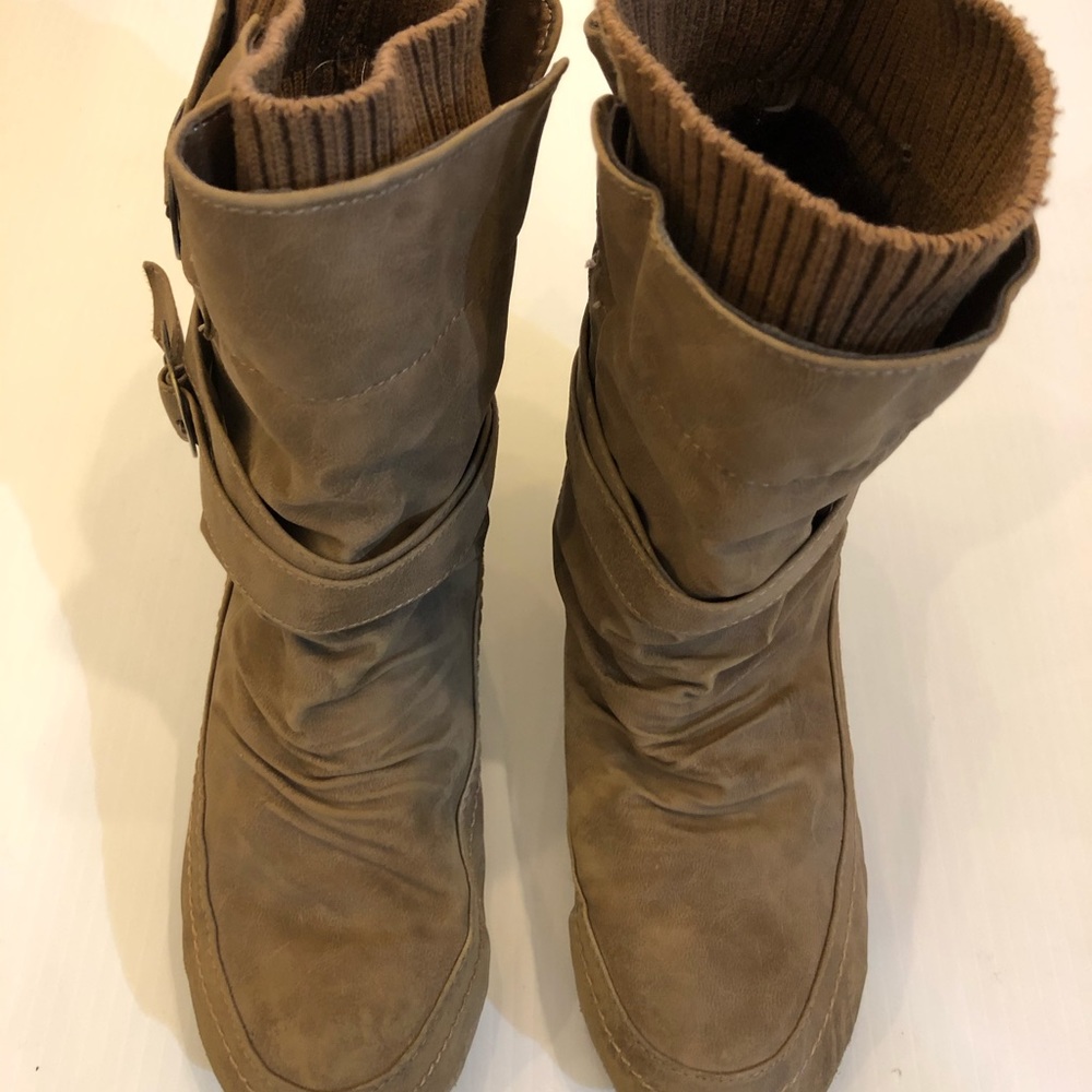 Funky spring boots
